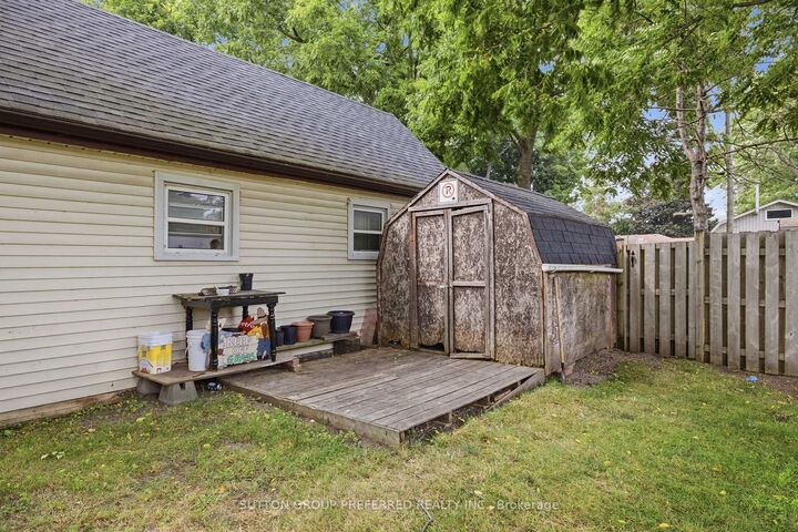 Property Photo: 4268 Hamilton Road ON N0L 1G3
