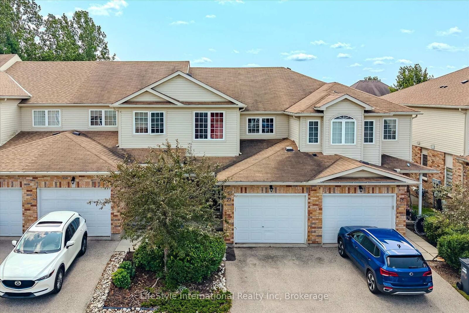 Property Photo: 105 Bard Boulevard 27 ON N1L 0E2