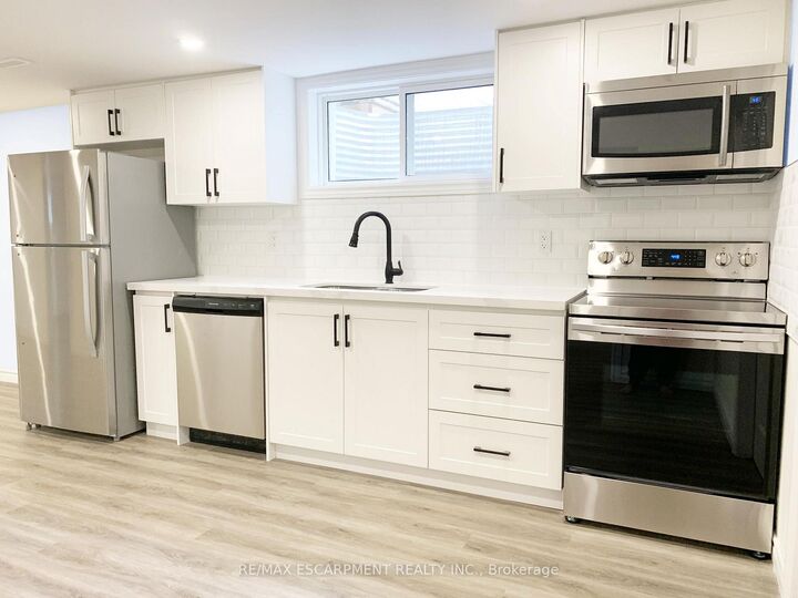 Property Photo:  43 Kanata Crescent Lower  ON N3R 7E8 