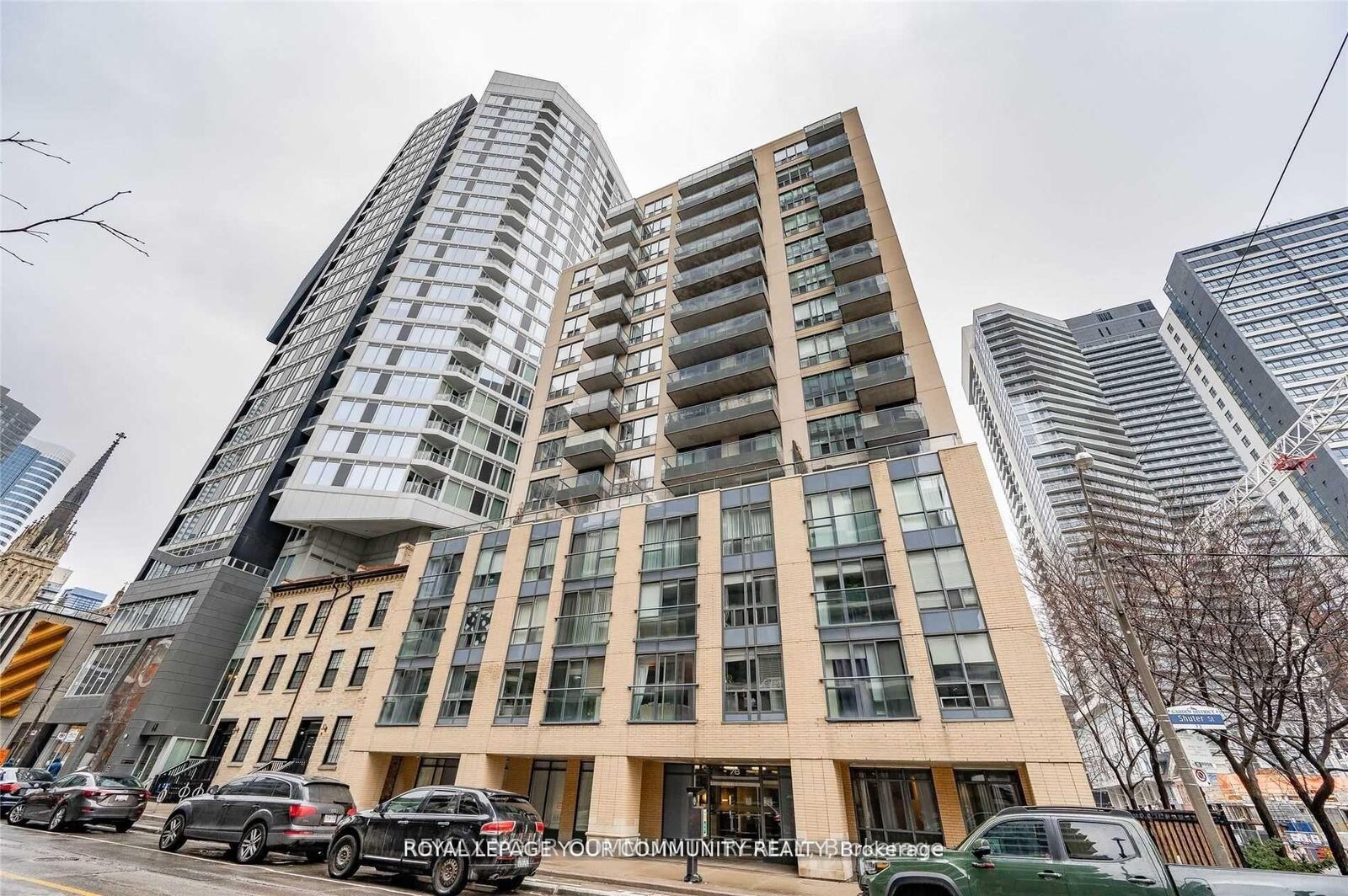 Property Photo:  76 Shuter Street 1307  ON M5B 1B4 