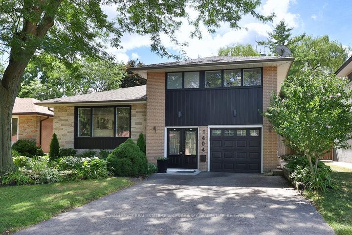 1404 Lewisham Drive — photo 1