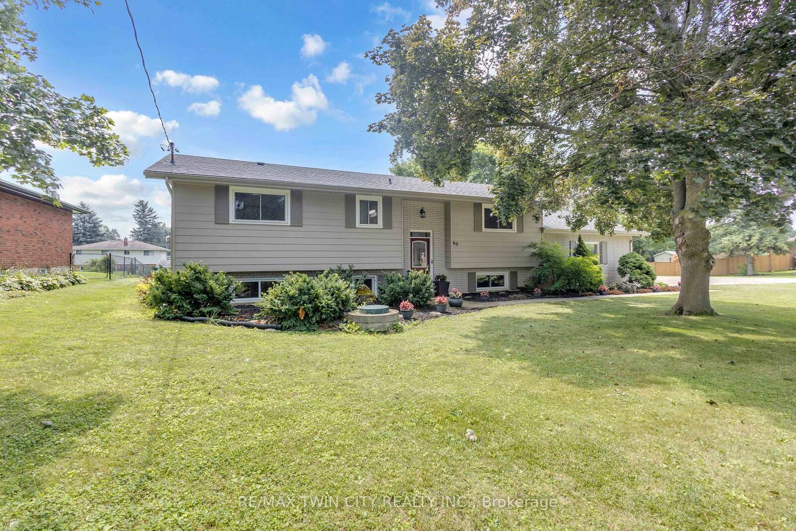 Property Photo: 60 Brown Avenue ON N0E 1A0