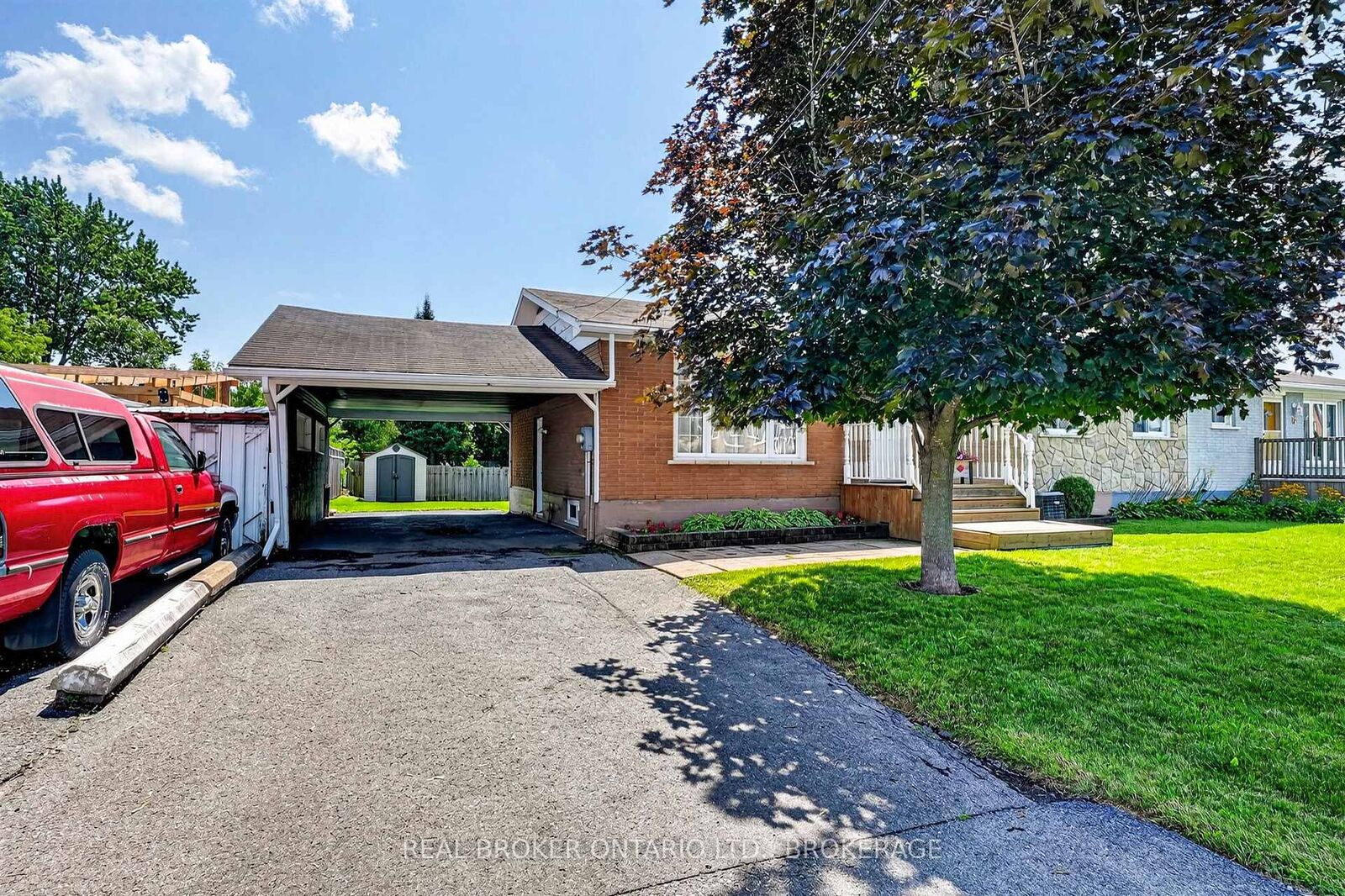 Property Photo: 40 McKenzie Street W ON K6K 1J1