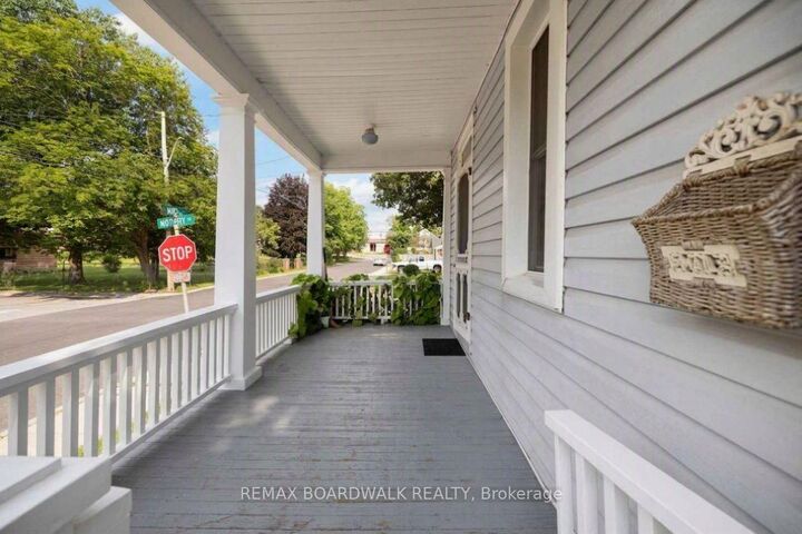 Property Photo:  291 James Street  ON K7C 3G7 