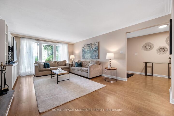 Property Photo: 9 Bunty Lane ON M2K 1W4