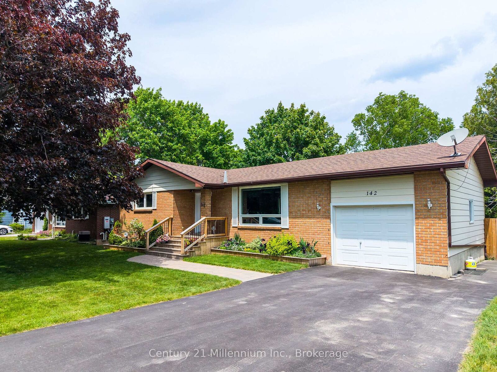 Photo de la propriété:  142 Arthur Street E  ON N0H 2P0 