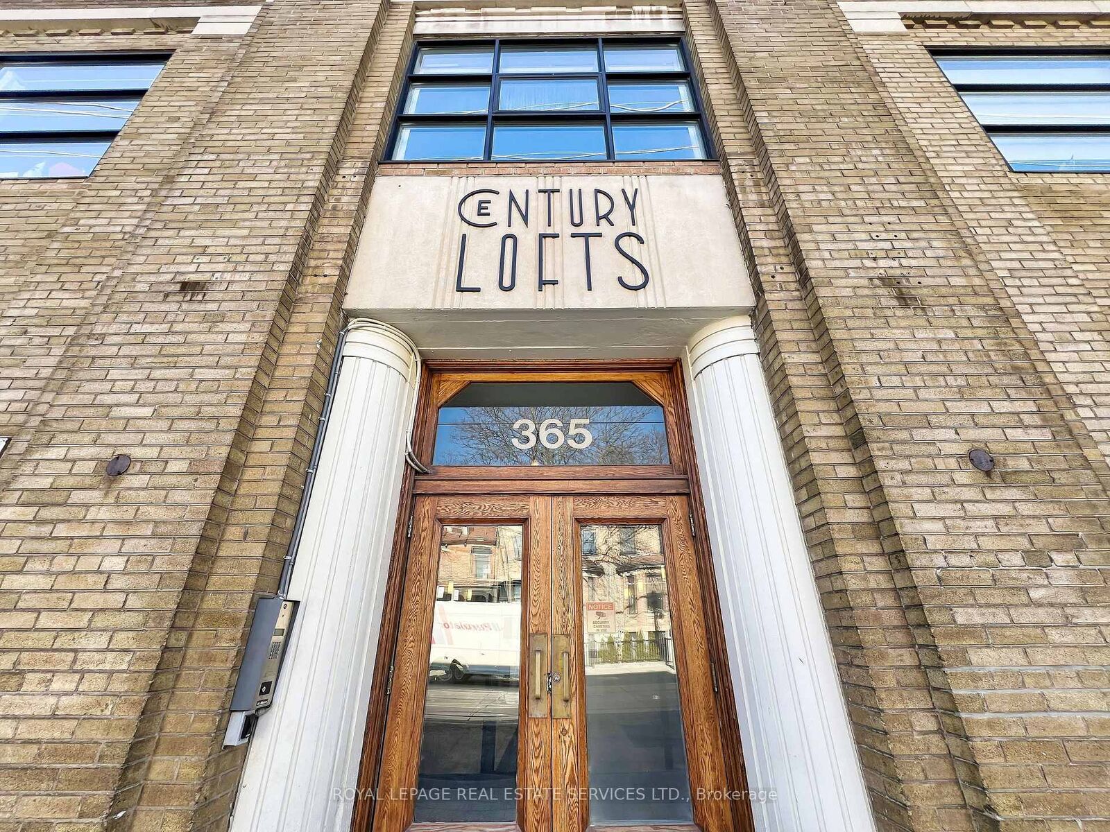 Property Photo: 365 Dundas Street E 201 ON M5A 4R9