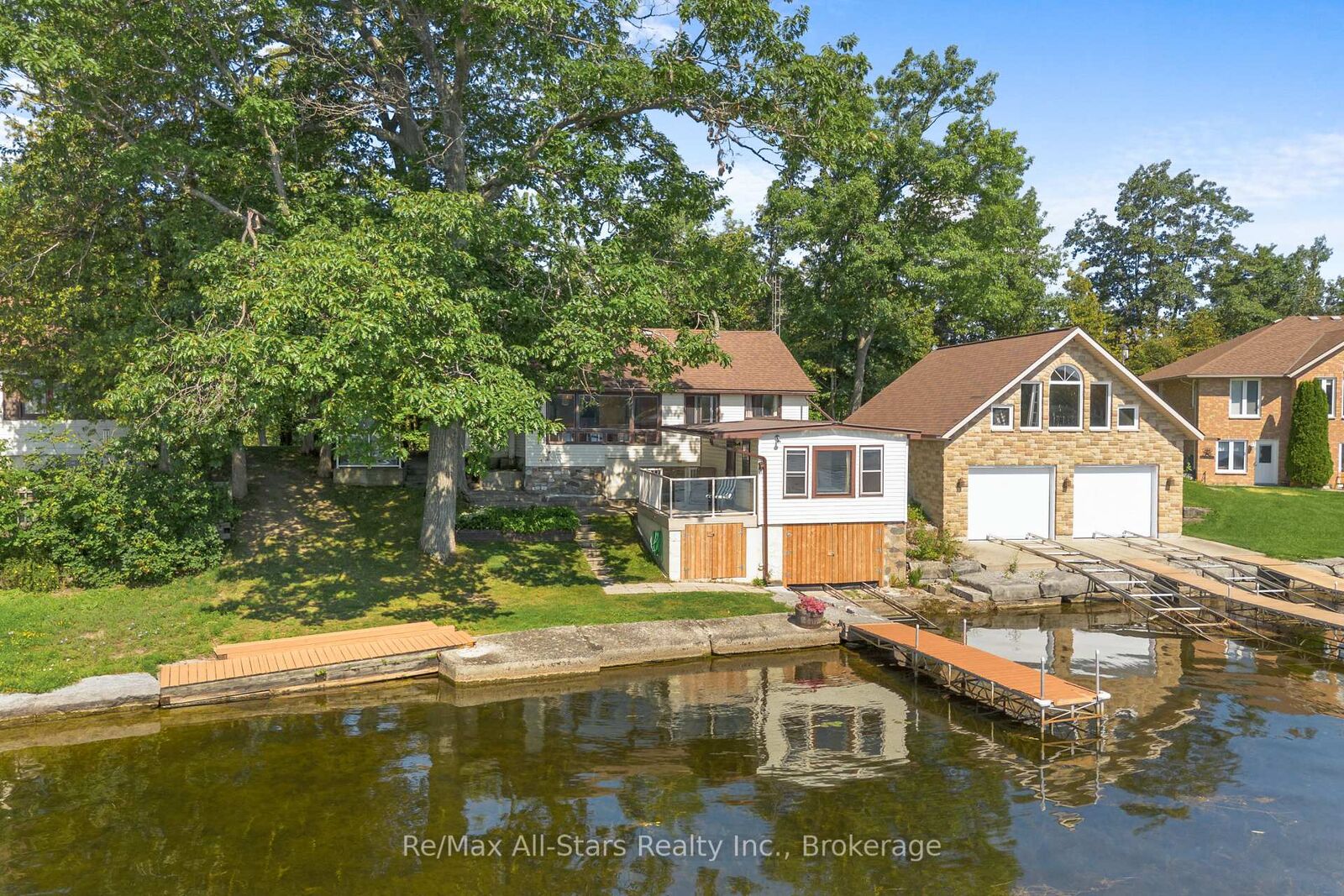 Property Photo: 75 Fells Point Road ON K0M 1N0