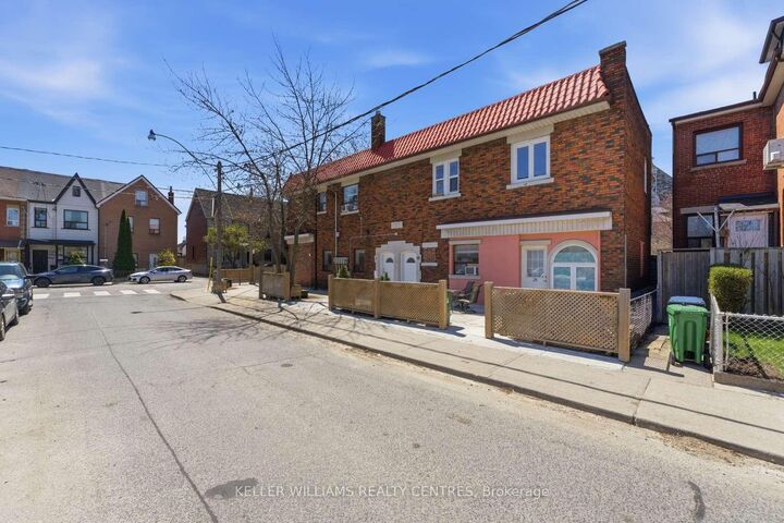 Property Photo: 42 Mansfield Avenue ON M6J 2B2
