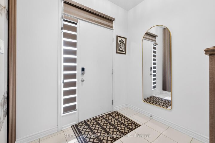 Property Photo: 5186 Viola Desmond Drive ON L5M 2S7