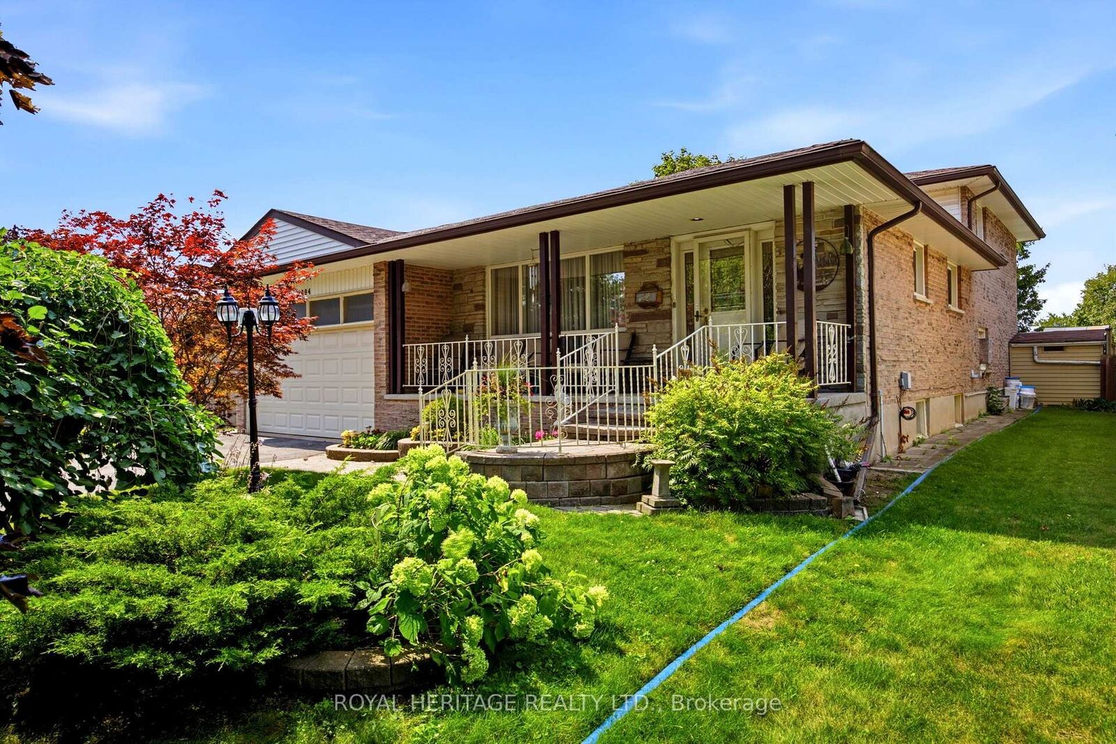 Property Photo: 394 Amstel Court ON L1G 2J8