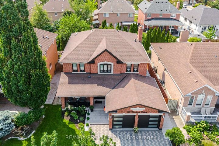 Property Photo: 95 Hudson Drive ON L6A 1X4