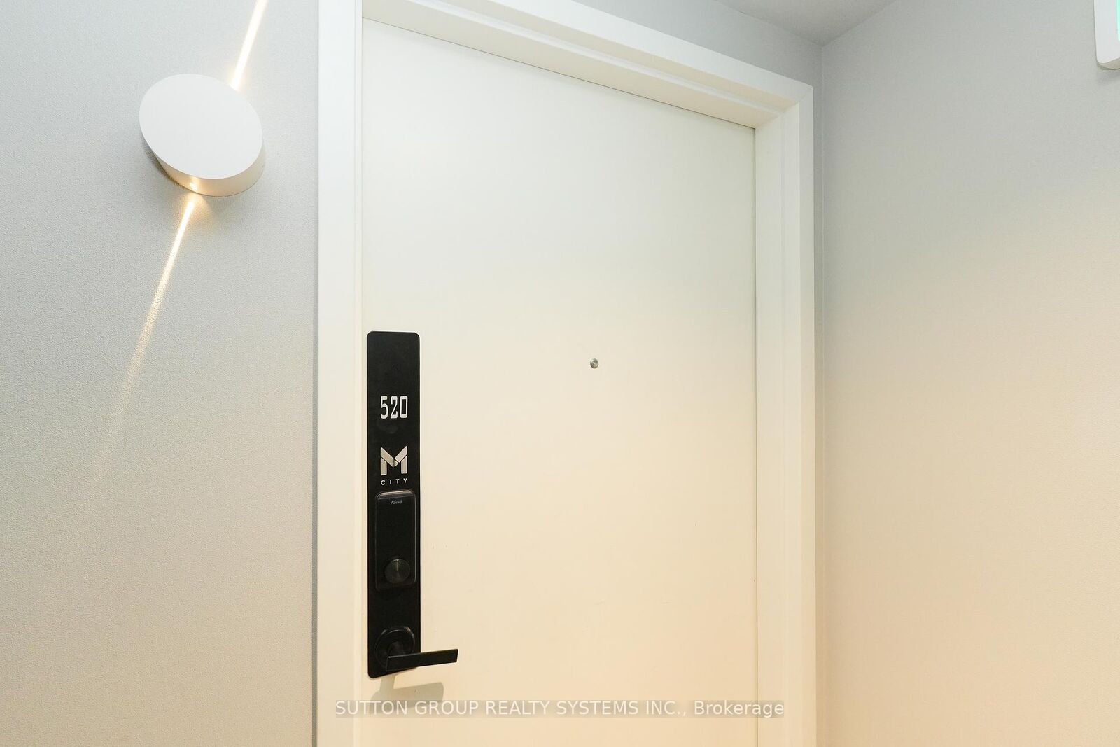 Property Photo:  3883 Quartz Road 520  ON L5B 0M4 