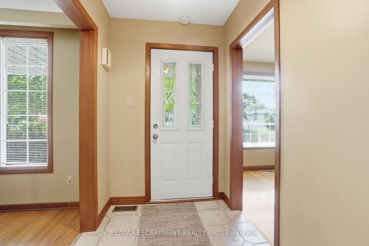 Property Photo: 5155 Idlewood Crescent ON L7L 3Y5