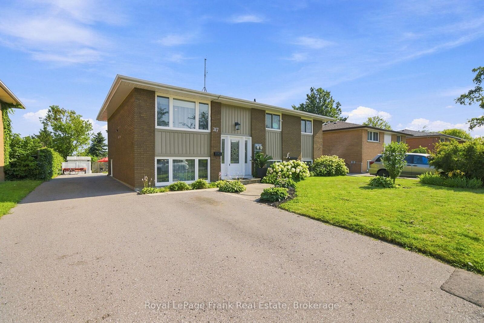 Property Photo: 317 Dwight Avenue ON L1J 1K8