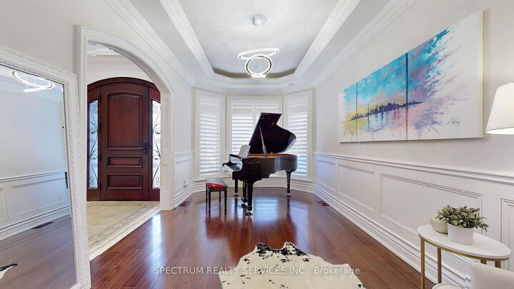 Property Photo: 223 Lennox Avenue ON L4C 2A4