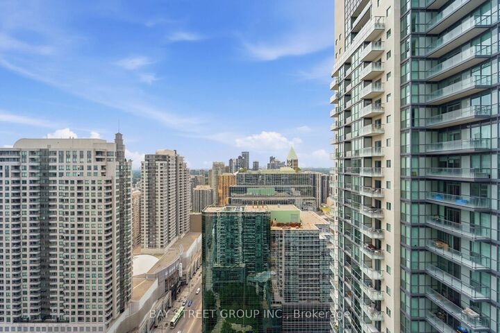 Property Photo: 5168 Yonge Street 3602 ON M2N 0G1