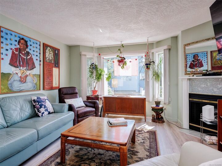 Property Photo: 9882 Fifth St #208 BC V8L 2X3