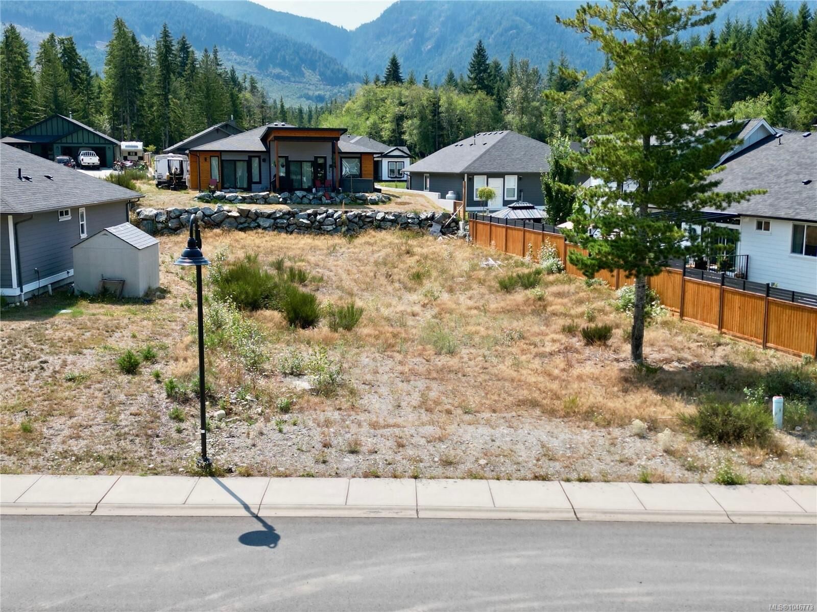 Property Photo: 144 Edgewood Dr BC V0R 2G0