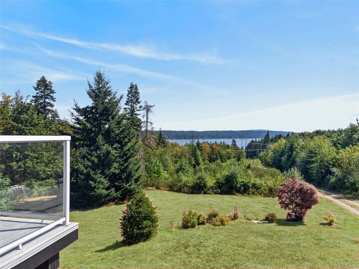 Property Photo:  510 McKay Rd  BC V0R 1W0 