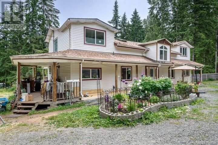 Property Photo:  2524 Macaulay Rd  BC V9J 1B5 