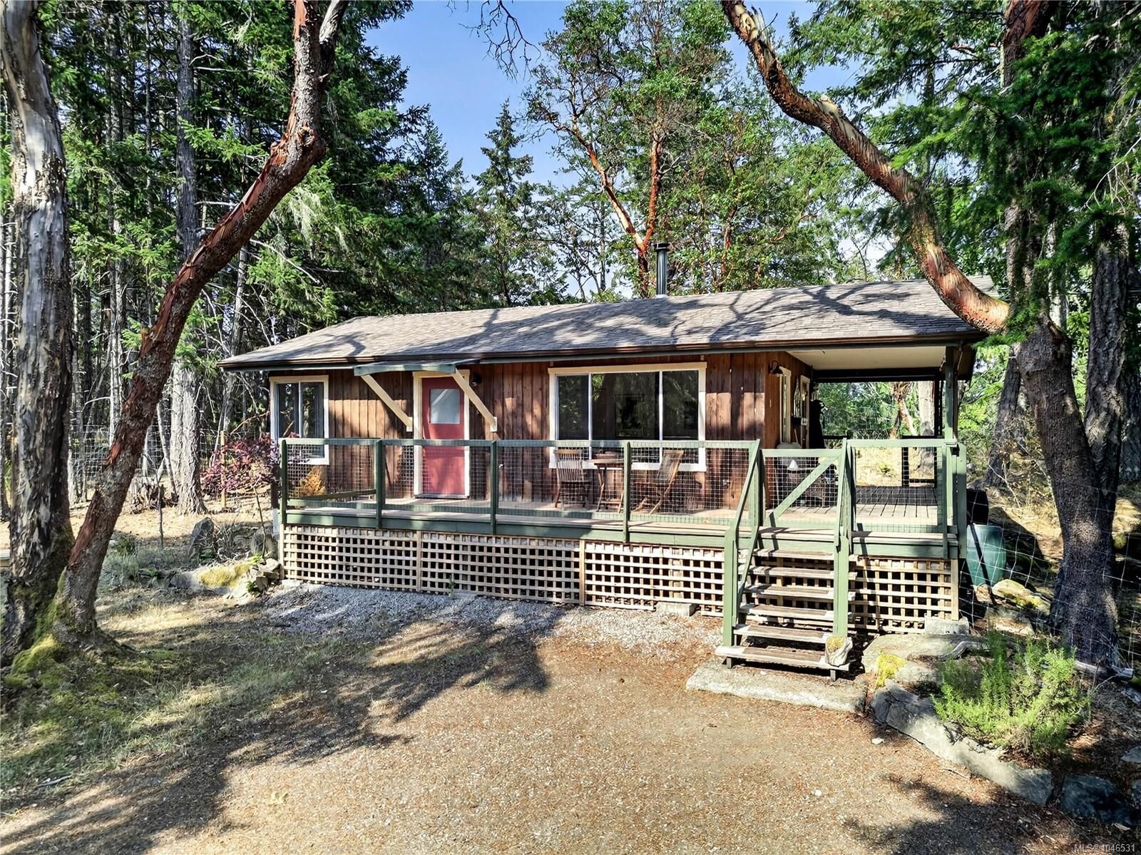 Property Photo: 380 Langs Rd BC V8K 1N3