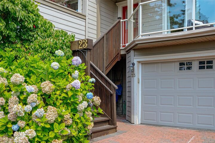 Property Photo: 118 Aldersmith Pl #23 BC V9A 7M9