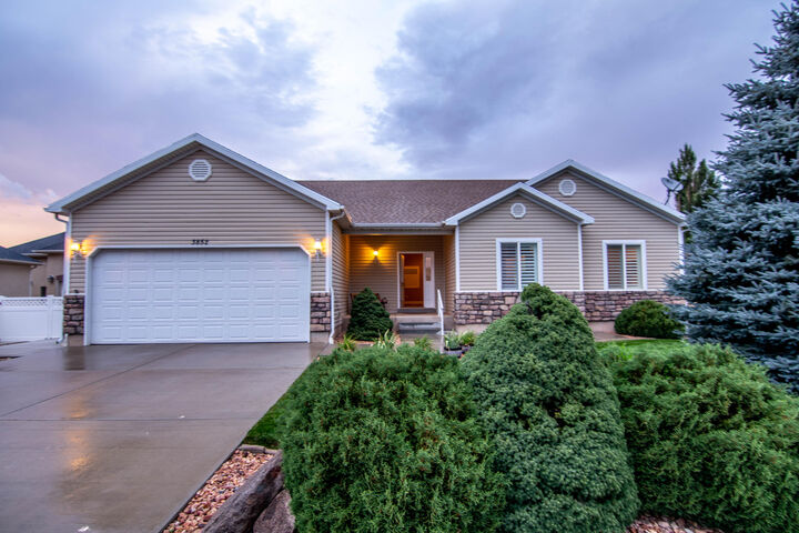 Property Photo: 3852 W 1475 N N UT 84721