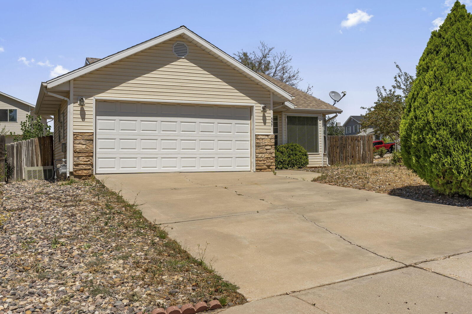 Property Photo:  357 E 2100 N  UT 84721 