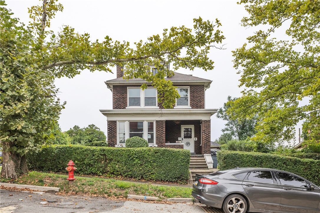 Property Photo:  1318 Wilson St  PA 15132 