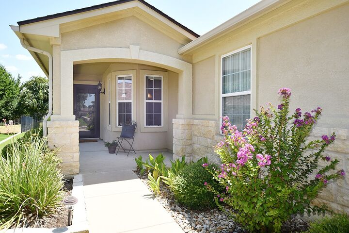 Property Photo: 303 Salt Creek Lane TX 78633
