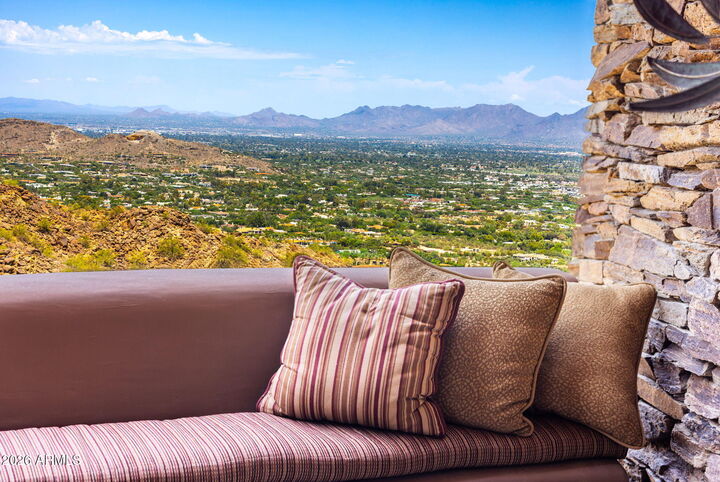 Property Photo: 5802 E Cholla Lane AZ 85253