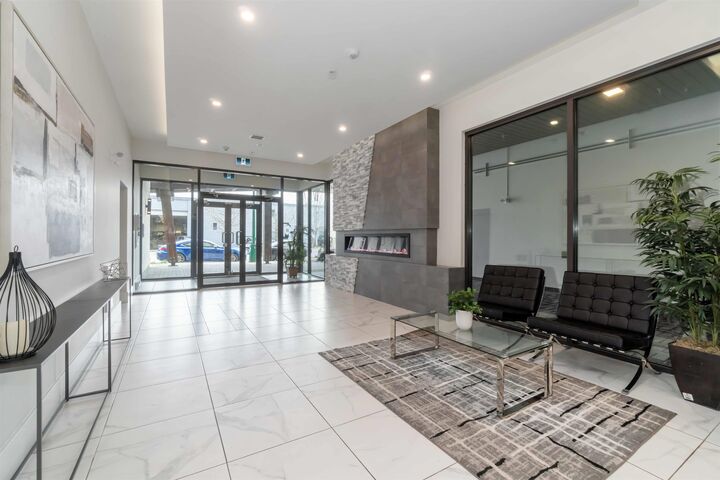 Property Photo: 1633 Tatlow Avenue 409 BC V7P 2Z8