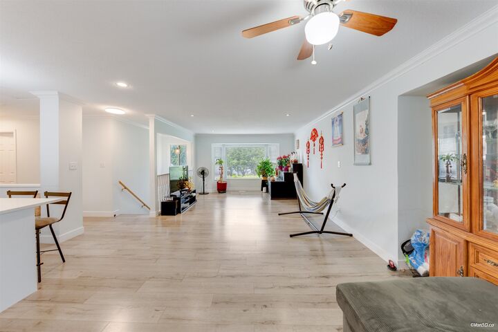 Property Photo: 2944 271 Street BC V4W 3C4