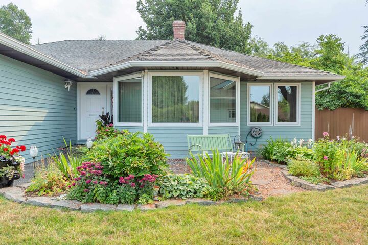 Property Photo: 1822 146 Street BC V4A 7X6