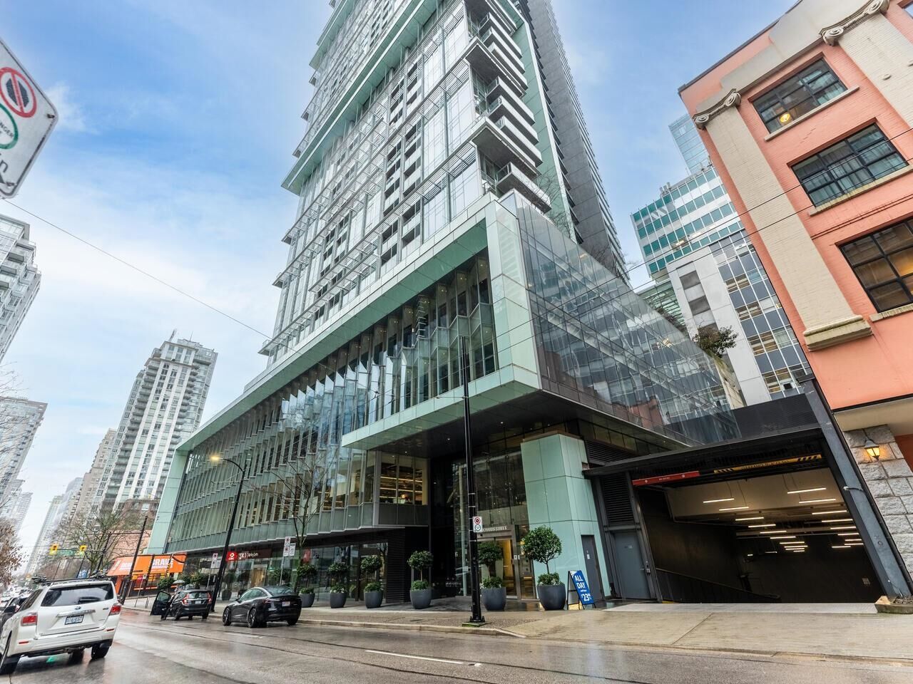 Property Photo: 777 Richards Street 2011 BC V6B 0M6