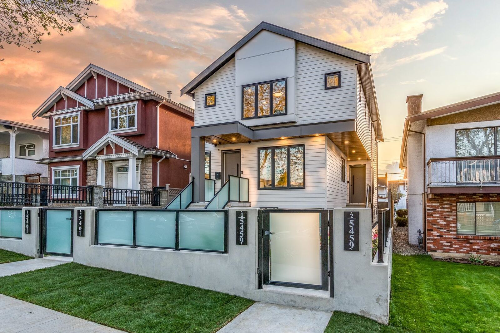 Property Photo: 5459 Rhodes Street 1 BC V5R 3P1