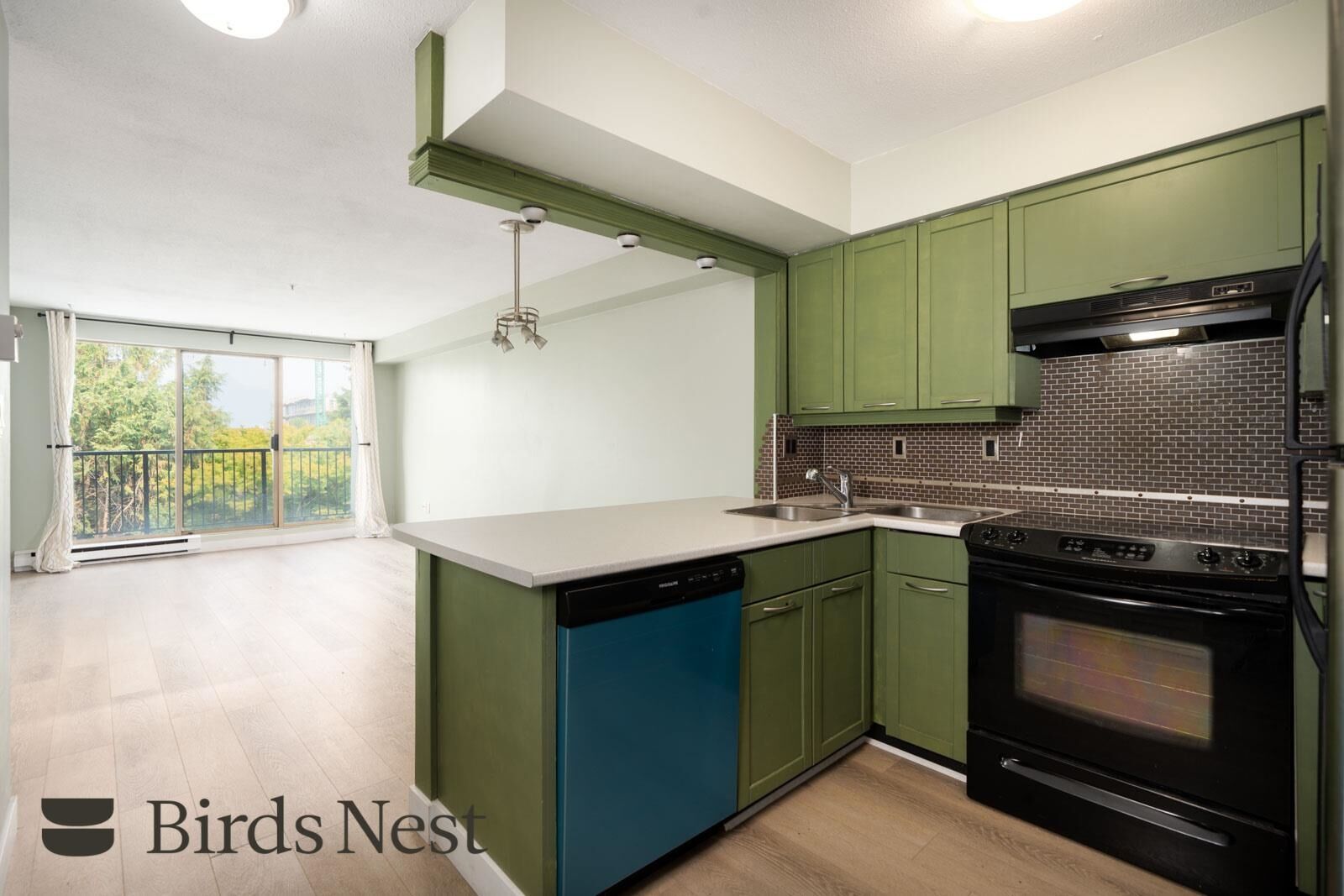 Property Photo:  1099 E Broadway  BC V5T 1Y5 