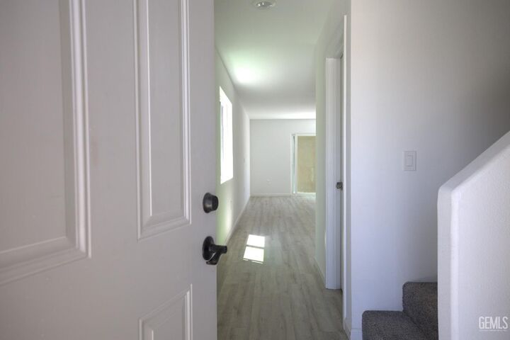 Property Photo: 1417 Oregon Street CA 93305