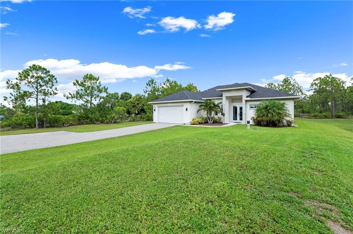 Property Photo: 4219 58th Ave NE FL 34120