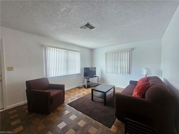 Property Photo: 34 Desert Candle Cir FL 33936