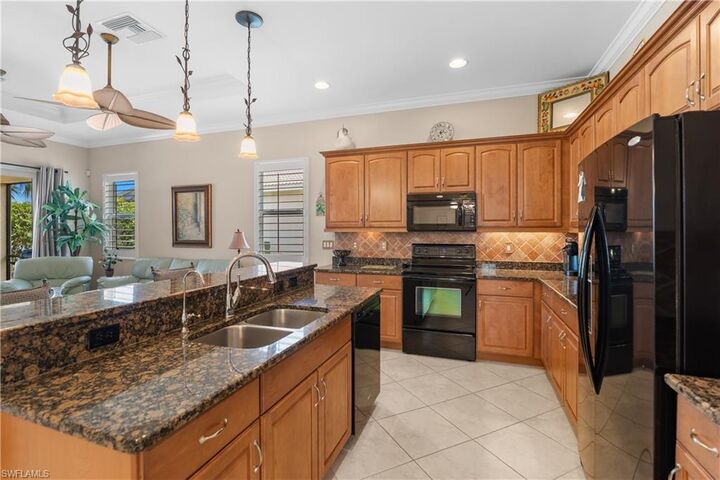 Property Photo: 10428 Materita Dr FL 33913