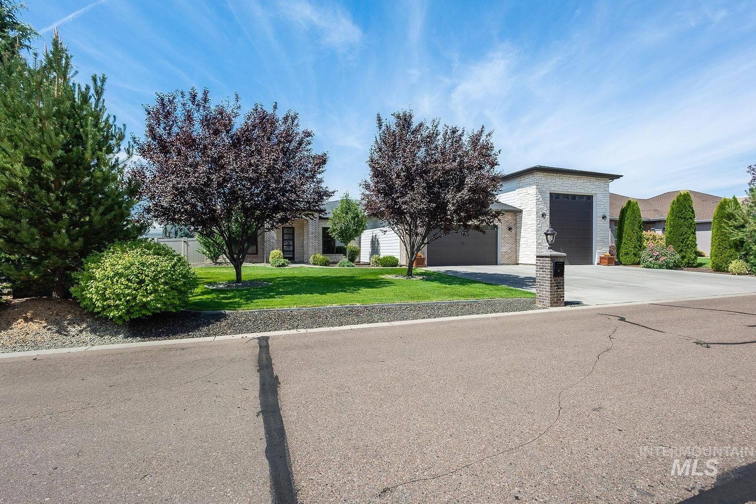 Property Photo:  277 Dudley Ln.  ID 83687 