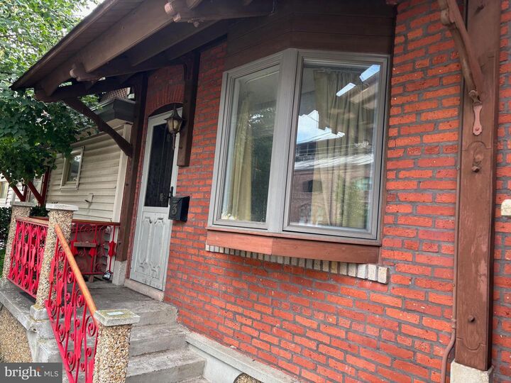 Property Photo:  536 Hudson Street  NJ 08611 