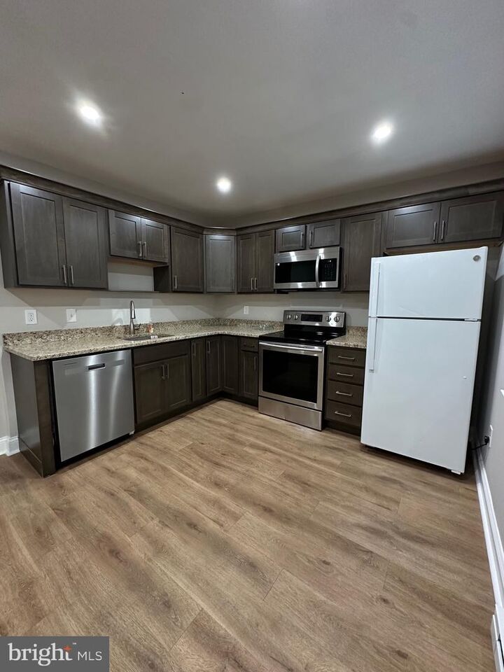 Property Photo:  178 Elephant Road B23  PA 18917 