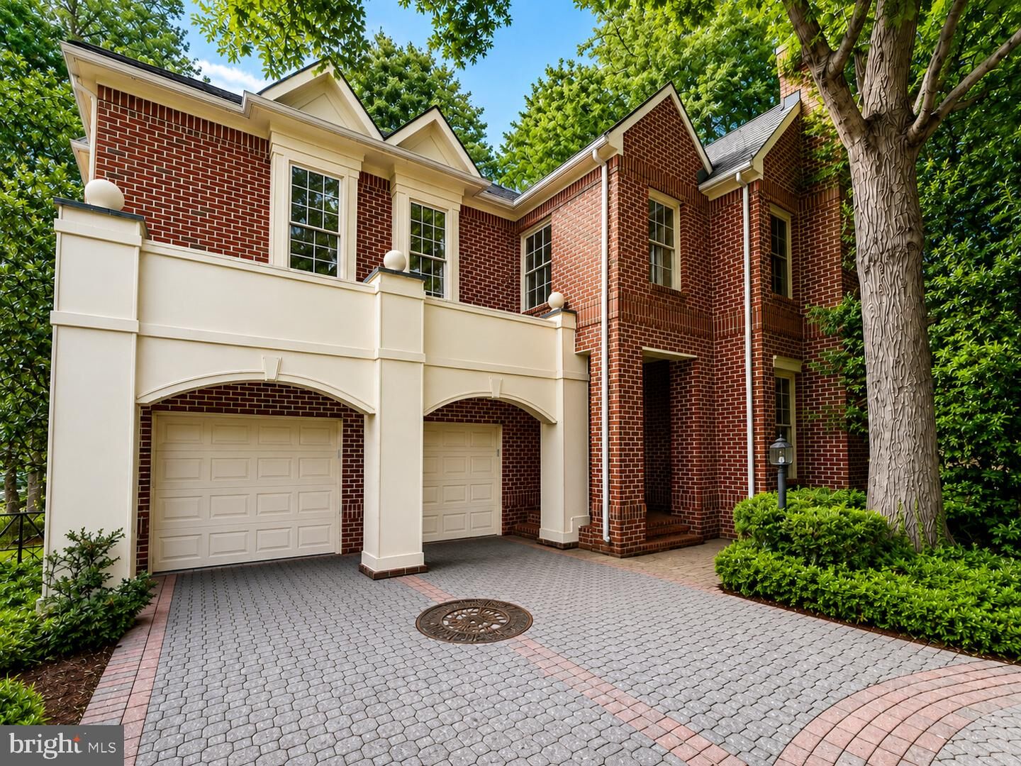 Property Photo: 7809 Fox Gate Court MD 20817