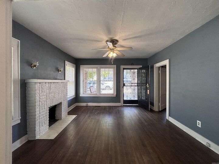 Property Photo:  3815 W Capitol Ave  AR 72205 