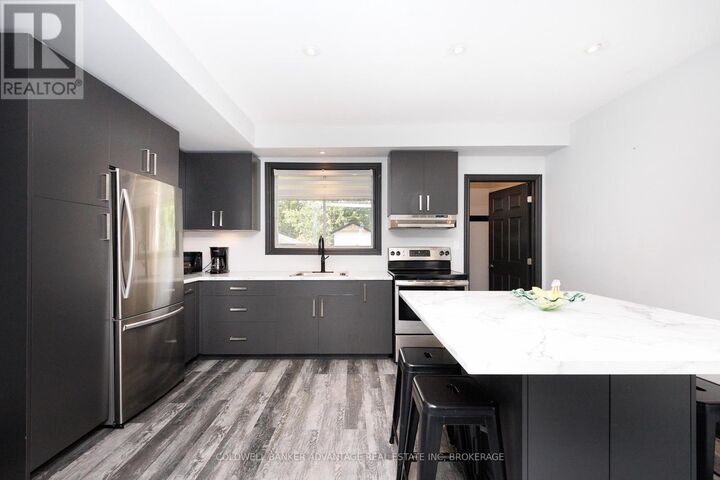 Property Photo:  197 Lincoln Street  ON L3B 4M8 