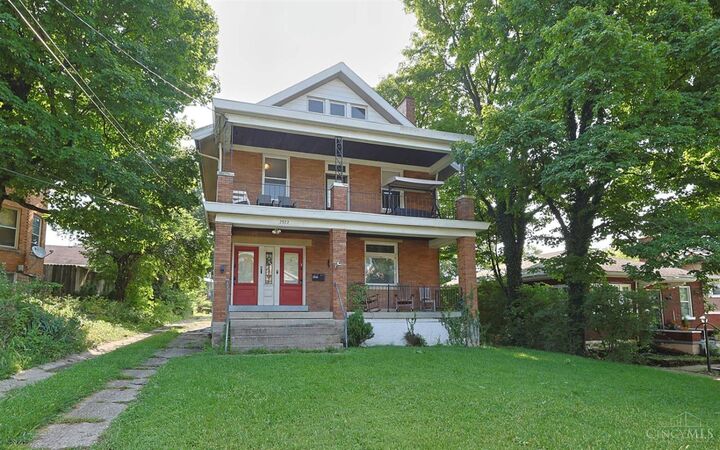 Property Photo:  2922 Grasselli Avenue  OH 45211 