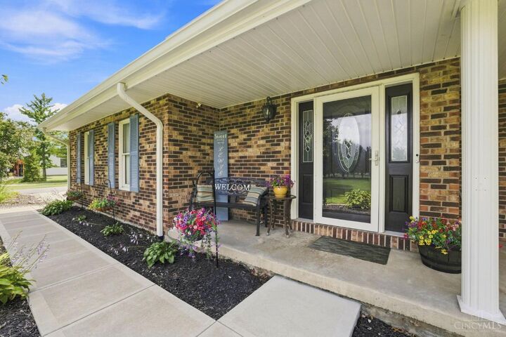 Property Photo: 5465 Princeton Road OH 45011